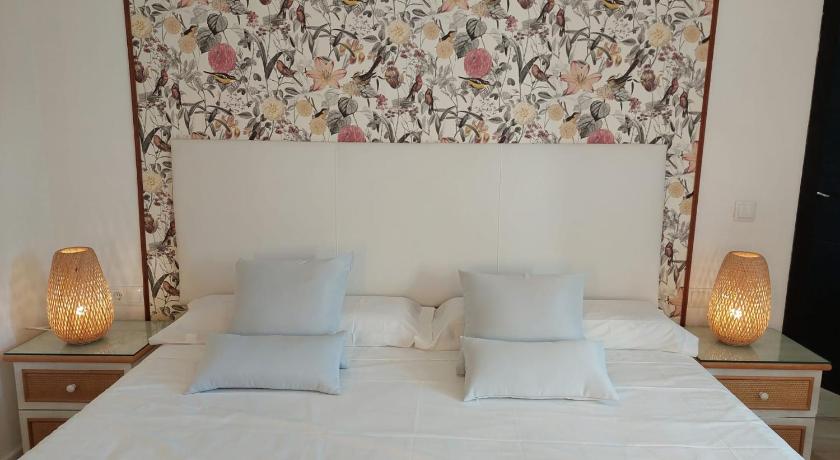 Hostal GARDEN ROUS