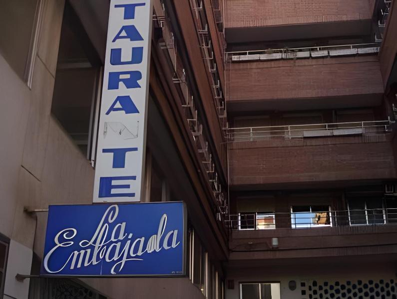 Hostal La Embajada