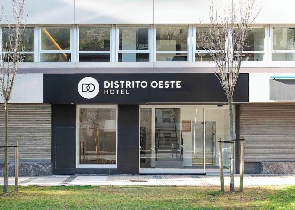 Hotel Distrito Oeste